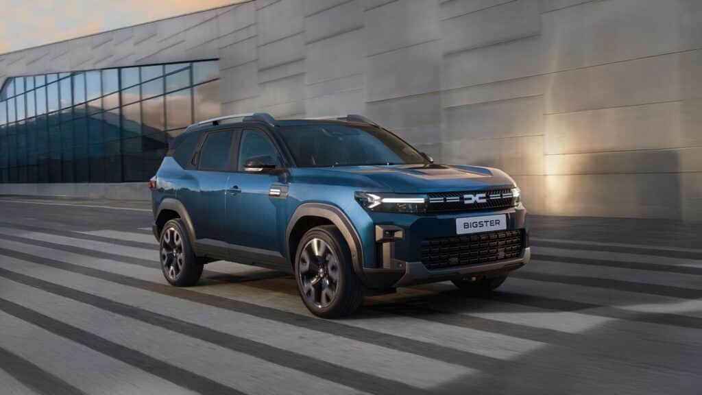 Dacia Bigster azul, SUV híbrido de 5 plazas