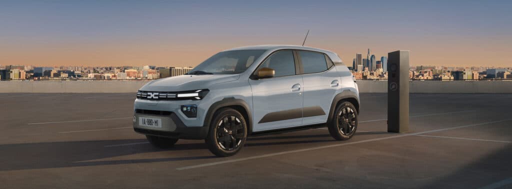 Dacia Spring eléctrico gris, vista delantera tres cuartos