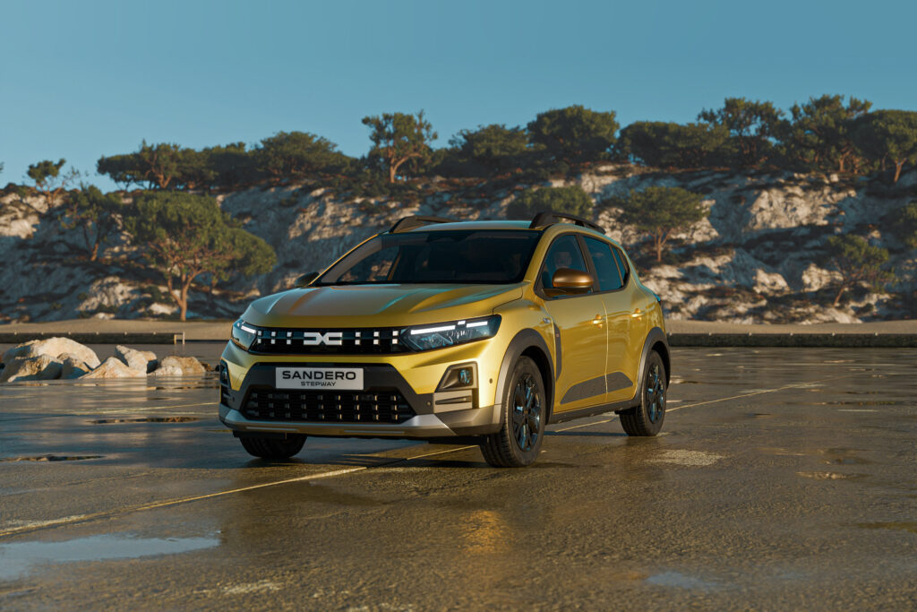Dacia Sandero Stepway amarillo, vista delantera tres cuartos